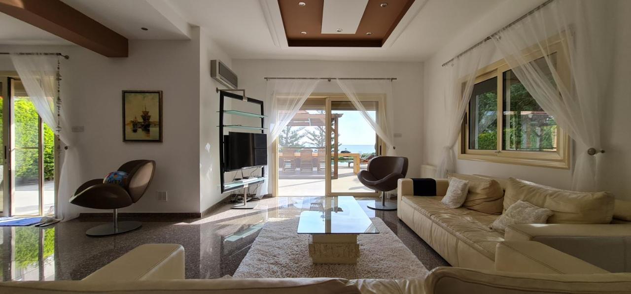 Villa Del Mar Mazotos Exterior foto